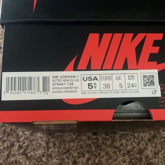 ⭐️SOLD⭐️ - Picture 2 of 4